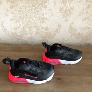 NWOT Nike Air toddler girl shoes